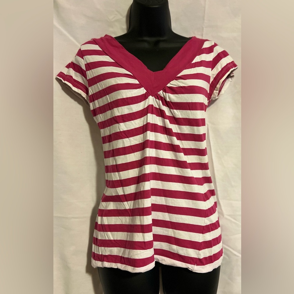 Rue 21 Large V-Neck Tee